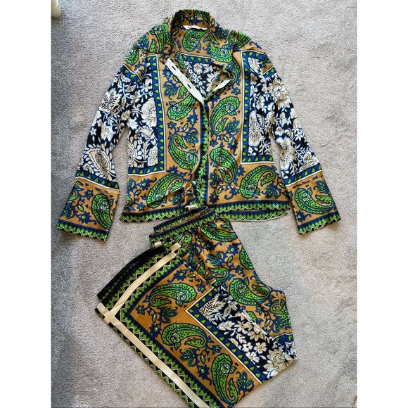 NWOT ⭐️Viral Zara 2 piece set, shirt and pants, Sz L $159 E40 - Picture 4 of 15